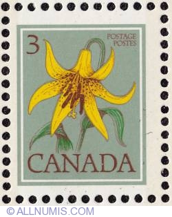 Image #1 of 3¢ Canada Lily 1977