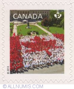 P 2013-Canada Day living flag (SP)