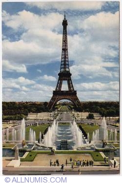 Paris-Eiffel tower and Varsovie Fountains