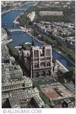 Paris - Notre Dame. Aerial view (1970)