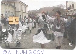 Image #2 of Romanian traditional costumes (7)