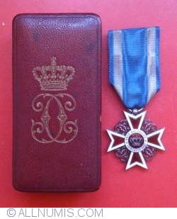 Order of the Crown of Romania Type I, Knight