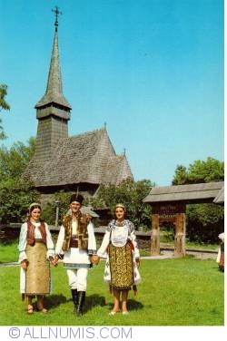 Image #1 of Costume populare din Banat şi Suceava