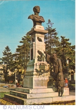 Image #1 of Brăila - Statuia Împăratului Traian (1975)