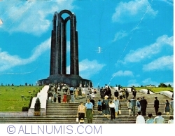 Image #1 of București - Monumentul eroilor luptei pentru eliberarea poporului și patriei (1978)