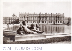 Image #1 of Versailles - View to the terrace