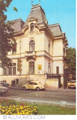 Bucharest - Romanian Automobile Club Headquarters (1980)