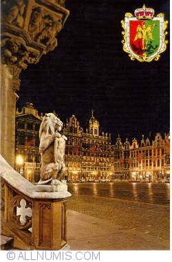 Brussels - Northwest view on the Grand Place at night