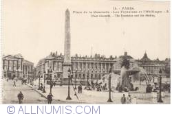Paris - Place de la Concorde - fontaines et obélisque - Papeghin 78-2