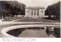 Image #1 of Versailles - Petit Trianon Palace (Palais du Petit Trianon)
