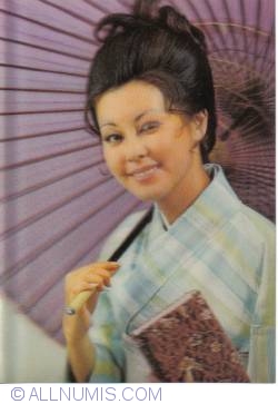 Image #1 of Femeie în costum tradiţional japonez