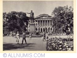 URSS - Leningrad - Art square (B&W)