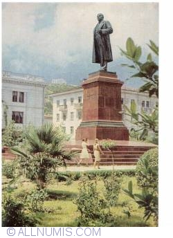 Yalta - Monument V. I. Lenin (1968)