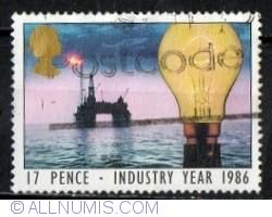 Image #1 of 17 Pence - Light Bulb and North Sea Oil Drilling Rig (Energy)