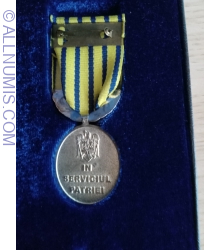 Insignă Semnul onorific În Serviciul Patriei 20 ani