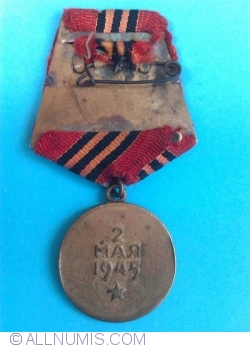 Image #2 of Capture of Berlin medal