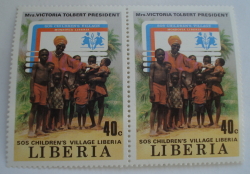 2 x 40 Cents - Mrs Tolbert, Children, Emblem