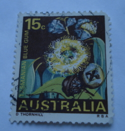 Image #1 of 15 Cents 1968 - Tasmanian Blue Gum (Eucalyptus globulus), Tasmania