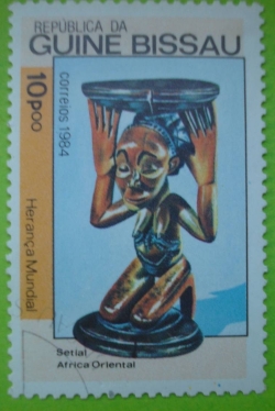 Image #1 of 10 Pesos - Stool (East-Africa)
