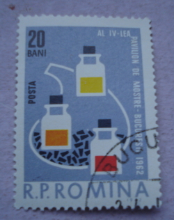20 Bani 1962 - Chemicals : retort and bottles