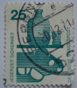 25 Pfennig - Alcohol and Front of Car (Don't Drink and Drive)