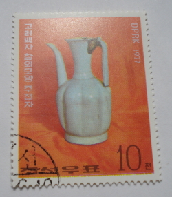 10 Chon 1977 - White ceramic teapot, Koryo dynasty