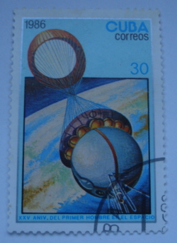 Image #1 of 30 Centavos 1986- 25th Anniversary of First Man in Space