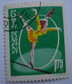 Image #1 of 1.75 Lei 1969 - Tightrope walking