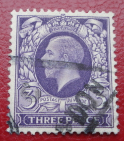 Image #1 of 3 Pence 1935 - King George V - Dark Background