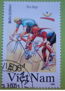 400 Dong - Cycling