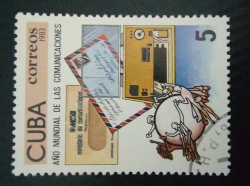 5 Centavos 1983 - Telegram and airmail envelopes and U.P.U. emblem