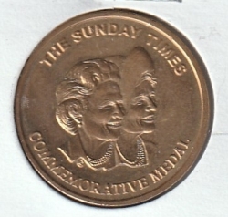 Queen Elizabeth II Queen Mother Commemorative Medal Sunday Times