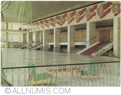 Kremlin - The Kremlin Palace of Congresses - Entrance Hall (1985)