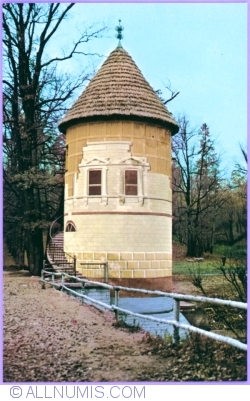 Pavlovsk - The Peel Tower (1979)
