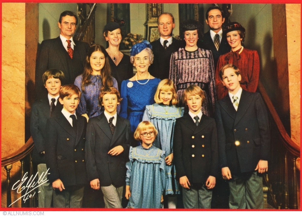 the-danish-royal-family-royal-family-denmark-postcard-37258