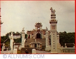 Image #1 of The Temple of An Duong Vuong on the  road from Vinh to Thanh-hoa (1978)