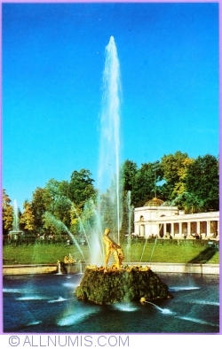 Image #1 of Petrodvoretz - The Samson Fountain