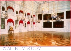 Petrodvorets (Петродворец) - The Great Palace; The Throne Room