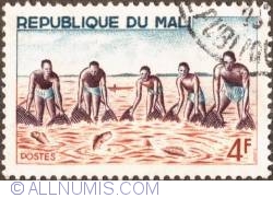 4 Francs 1966 - Group fishing with large net