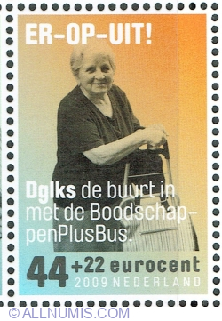 Image #1 of 44 + 22 Euro cent - Persoane în vârstă - Merge la cumpărături