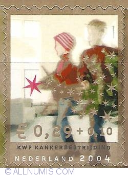 Image #1 of 0,29 + 0,10 Euro 2004 - December Stamp - KWF Kankerbestrijding (Cancer Control)