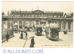 Image #1 of Bordeaux - Palais Rohan - City Hall (1916)