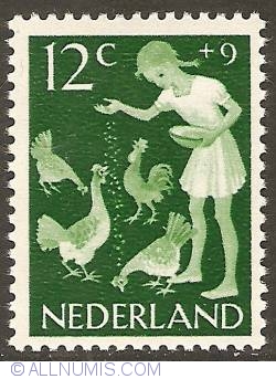 12 + 9 Cent 1962 - Feeding the Chicken