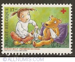 17 + 4 Francs / 0,42 + 0,10 Euro 1999 - First Aid