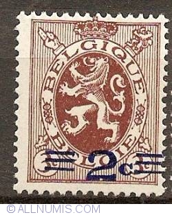 Image #1 of 2 Centimes 1931 Surcharged Heraldic Lion with Black Blue Surcharge
