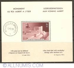 Image #1 of 2,45 + 7,55 Francs 1938 - King Albert I Memorial Souvenir Sheet