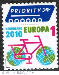 Image #1 of 1 Europe 2010 - Bicicletă cu globuri ca roți