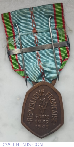Image #2 of Commemorative Medal of the War 1939-1945