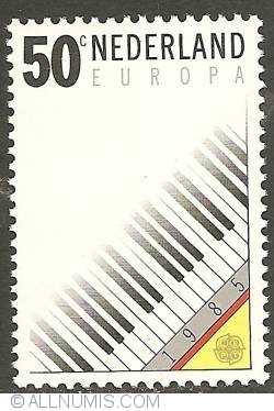 50 Cent 1985 - Europe - Piano