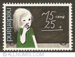 Image #1 of 75 + 25 Cent 1978 - Counting Child